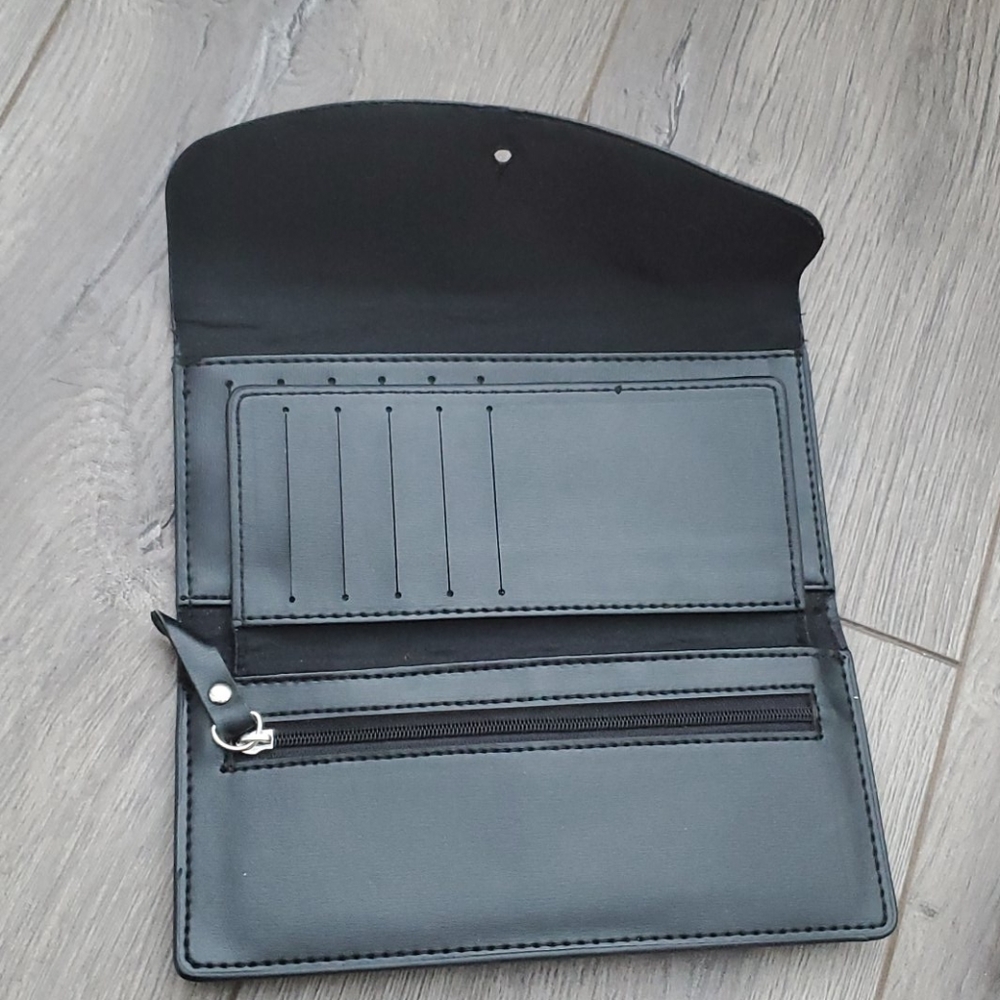 French Connection Wallet - Picture 2 of 4